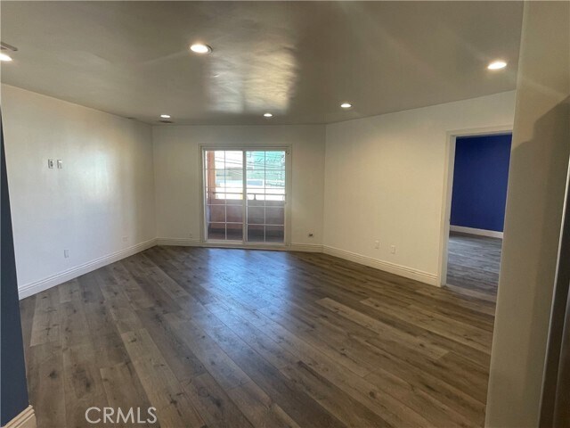 Foto del edificio - 22728 Ventura Blvd