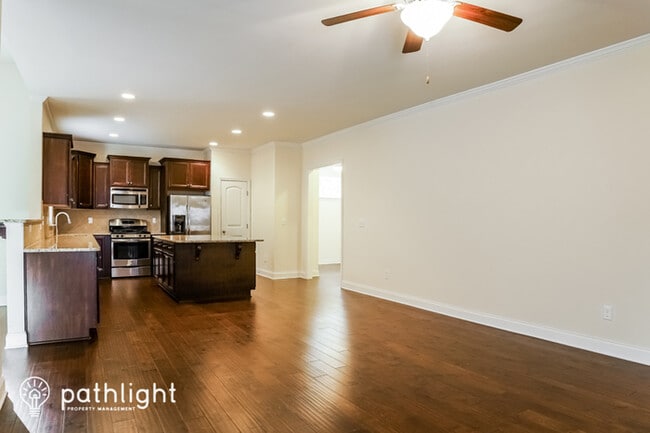 Building Photo - 349 N Farm Dr, Clayton, NC, 27527