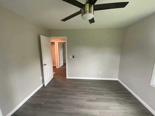 Foto del edificio - 260 Moughon St