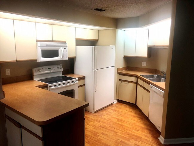 Foto del edificio - 4849 Beacon Drive East