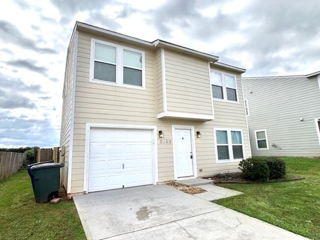 Building Photo - New Move In Special-$300 off first month's rent. Move In Ready Home in Prime Madison Location!