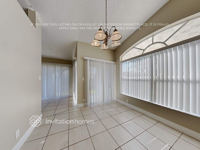 Foto del edificio - 8103 SW 157th Pl