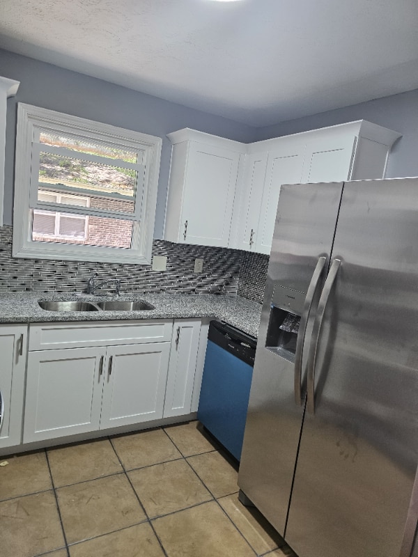 Foto del edificio - 1117 Summer Brook Rd