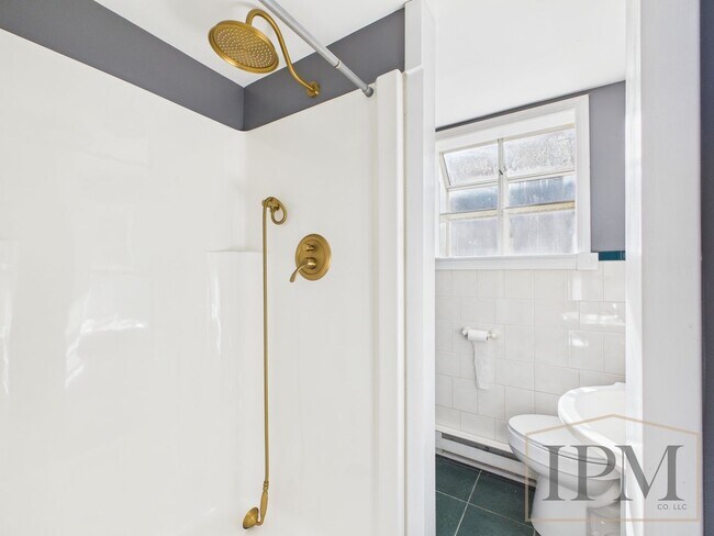 Foto del edificio - Coming Soon - 4 Bedroom, 2 Bath Home in Yo...