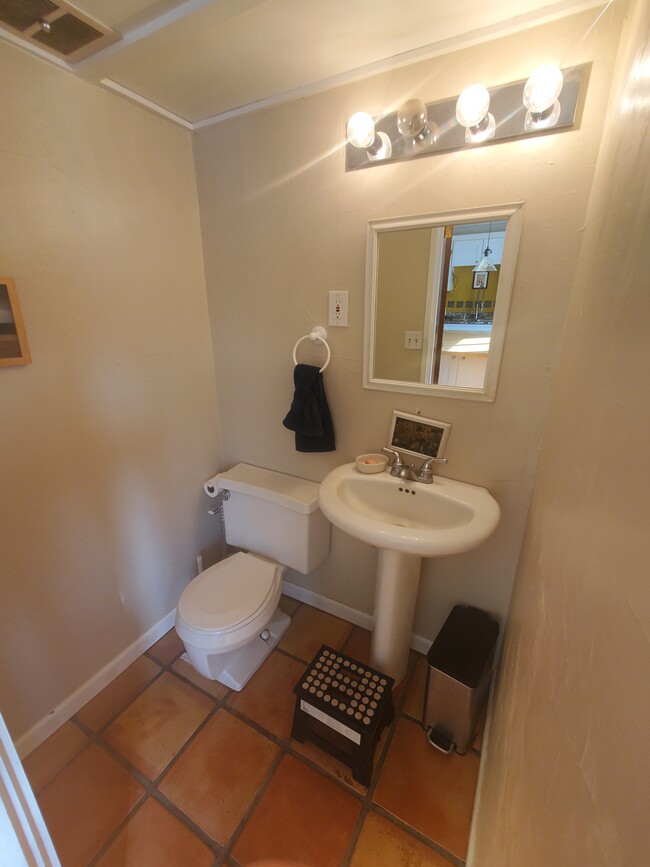 Downstairs half bath - 817 W 19th Ave