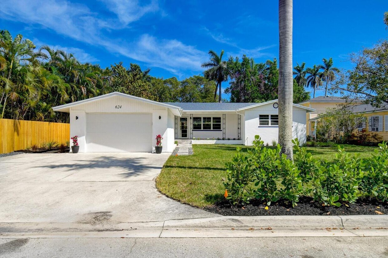 624 S Palmway, Lake Worth Beach, FL 33460