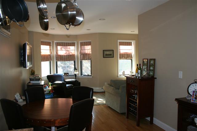 Building Photo - 338 Bloomfield St