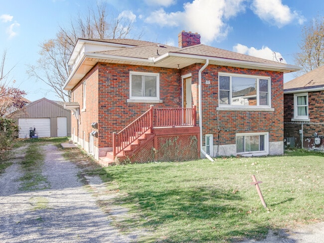 Building Photo - 1 Bed / 1 Bath Basement Apartment – St. Catharines, ON – $1,149/month (Inclusive Utilities)