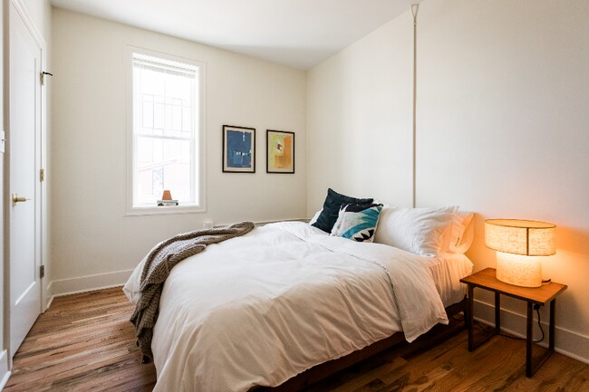 Foto del edificio - 6465 Sterling St