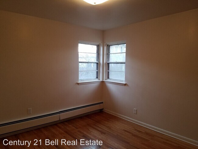 Building Photo - 4 br, 2 bath House - 1626 Crook Ave