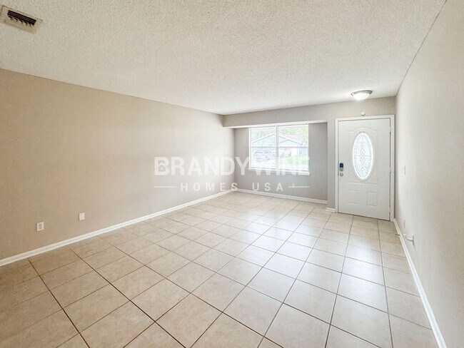 Building Photo - 2174 Cypress Landing Dr