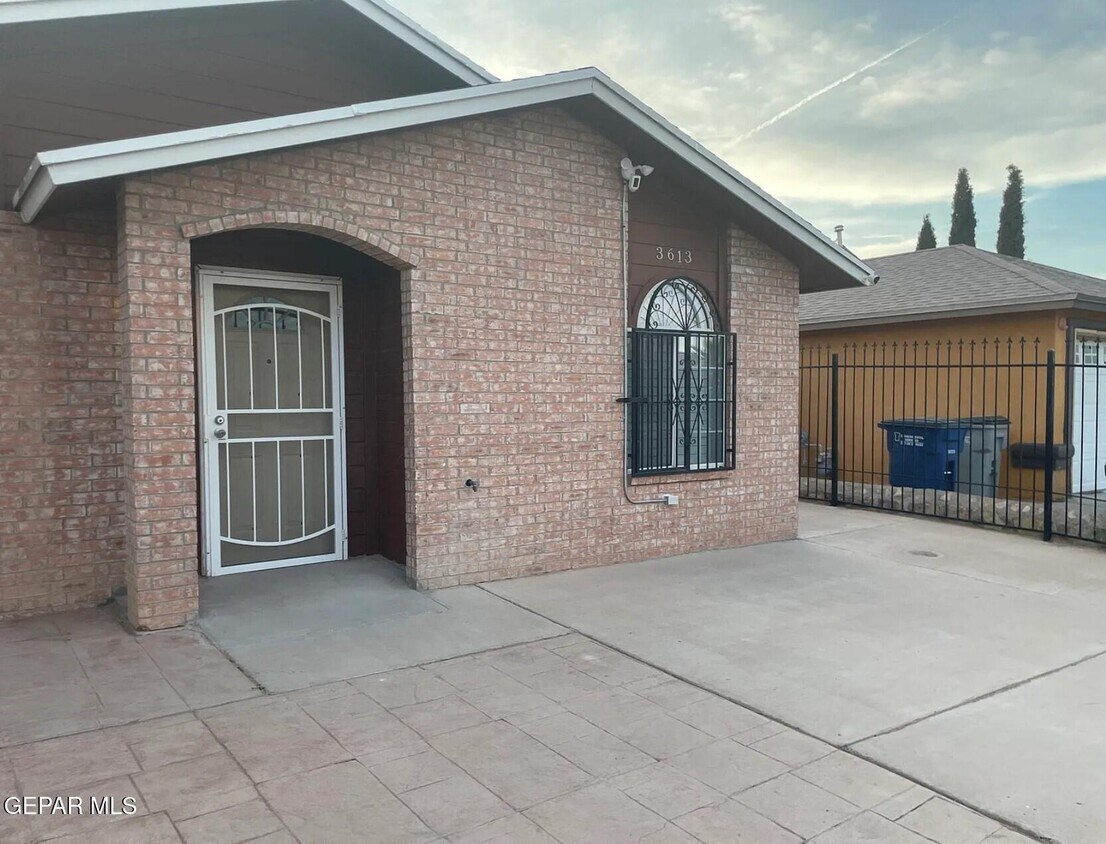 Foto principal - 3613 Tierra Zafiro Dr