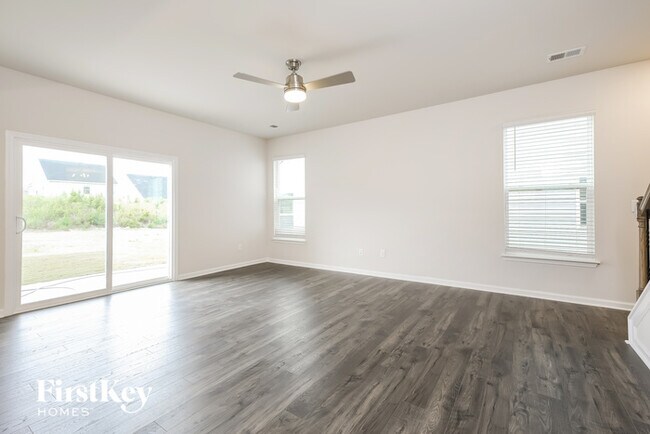 Building Photo - 717 Ridgemoor Trail