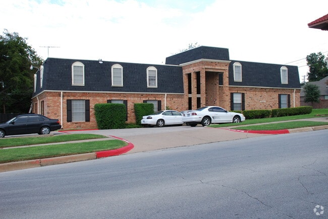 Building Photo - Park Place Apartments