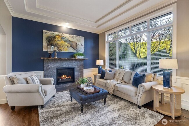 Foto del edificio - Luxury Living in sought after Sterling Woods