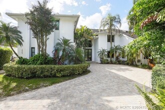 Building Photo - 2905 Polo Island Dr