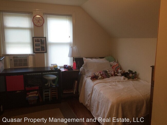Building Photo - 3 br, 1 bath House - 624 Mississippi Ave