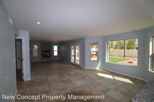 Building Photo - 4 br, 2.5 bath House - 11900 N Gray Eagle Ave