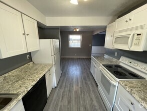 Building Photo - 55 San Rafael Ct