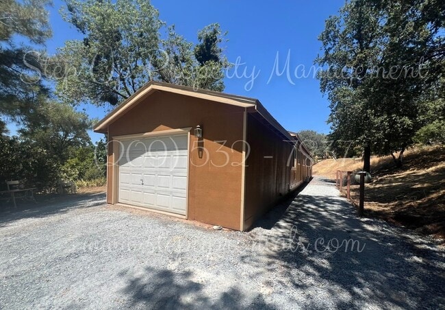 Building Photo - 8541 Wilcox Ranch Rd