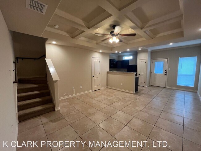 Building Photo - 3 br, 2.5 bath House - 6019 KARLY WAY #103