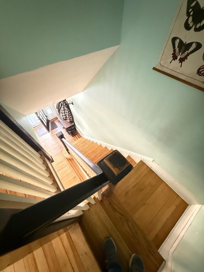 Foto del edificio - 1349 W 41st St