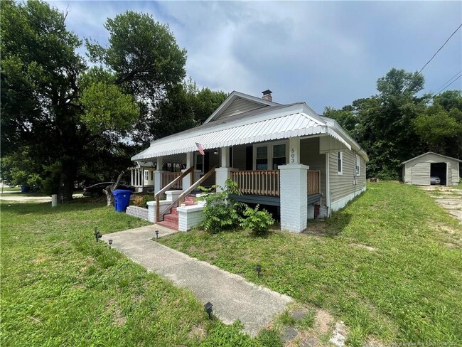 Building Photo - 503 Monroe St