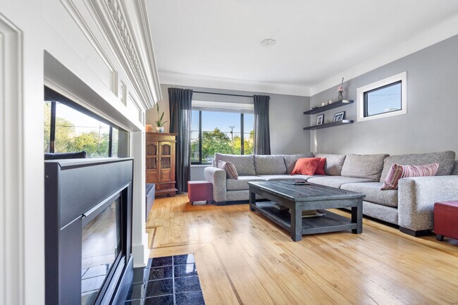 Photo du bâtiment - 3310 W 7th Ave