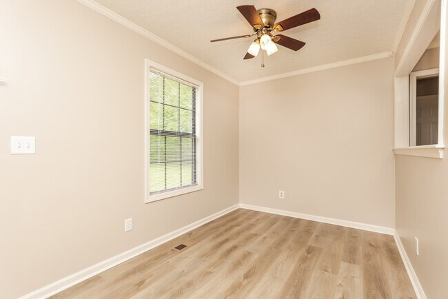 Building Photo - 164 Cedarwood Ct