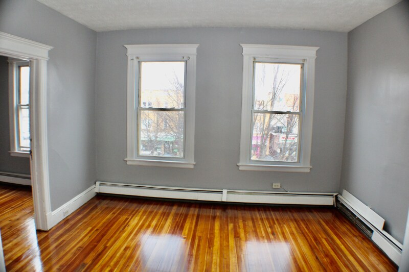 Primary Photo - 455-457-457 Franklin Ave