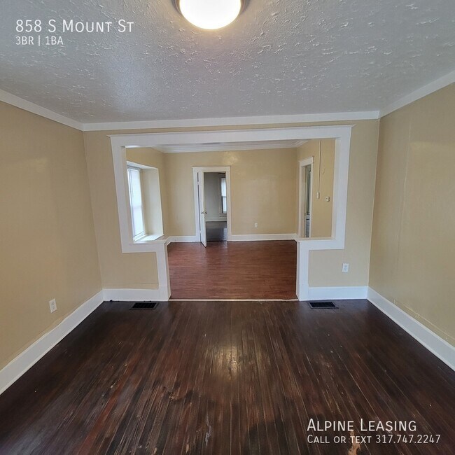 Building Photo - Westsiders - Must See 3BR House!