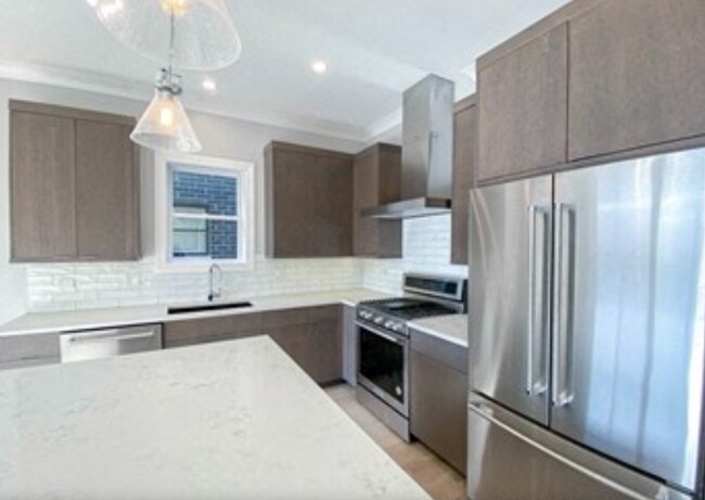 Foto del edificio - 3343 N Kenmore Ave