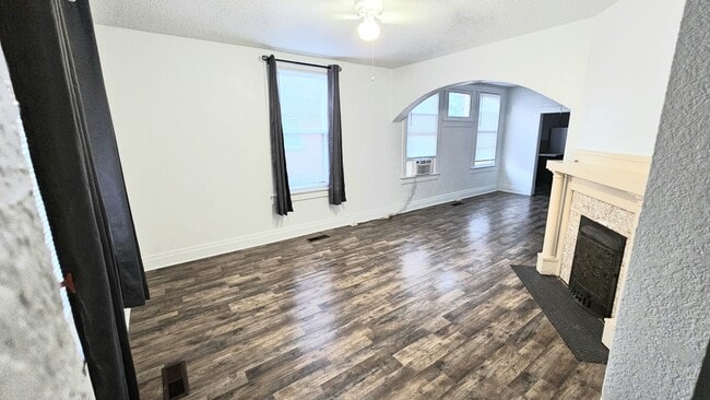 Building Photo - 1219 Berkley Ave