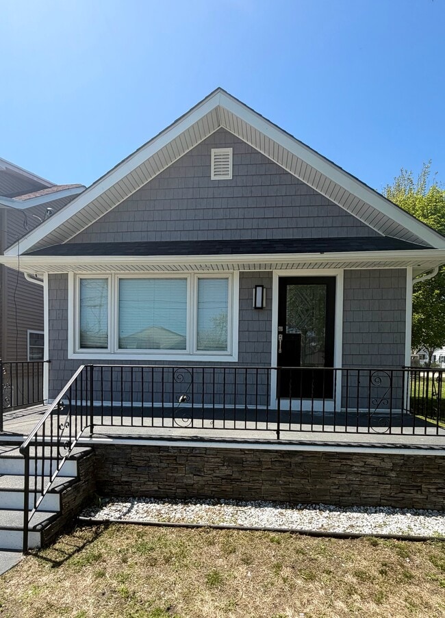 Building Photo - 512 N Harrisburg Ave