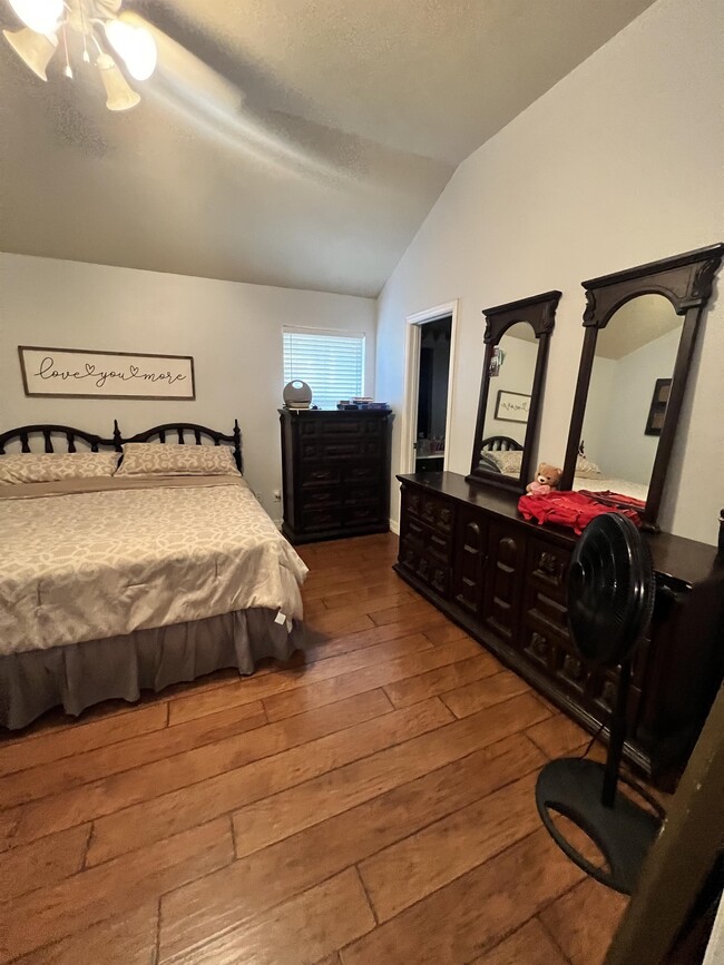 Foto del edificio - 3933 Tranquil Path Dr