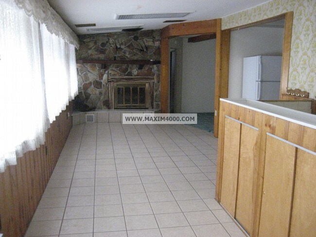 Building Photo - 742 Grand Ave 2 - 2 BR Downtown GJ