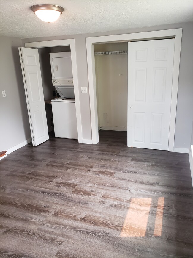 Foto del edificio - 215 3rd St