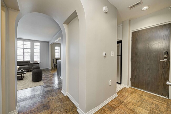 Interior Photo - Wyndham on Delaware