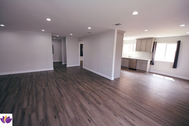 Foto del edificio - 466 E 41st St