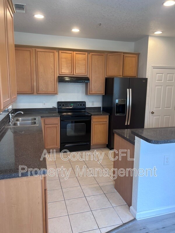 Building Photo - 3130 Ashland Ln N