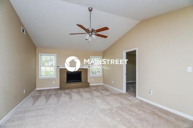 Foto del edificio - 3 Bedroom Pet-Friendly Home in Conyers, GA...