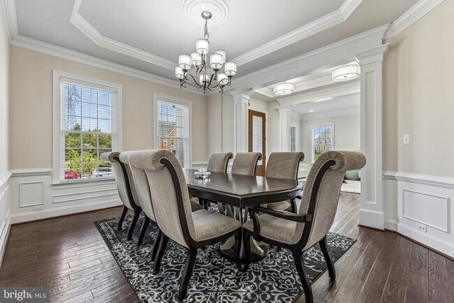 Foto del edificio - 42058 Barrymoore Pl