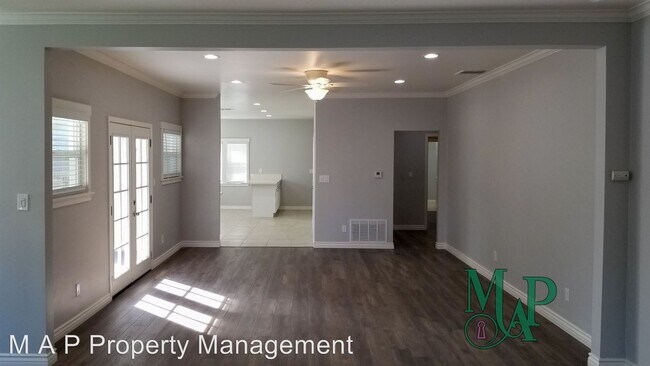 Building Photo - 6517-6519 Painter Ave