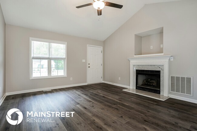 Building Photo - 510 Southampton Dr