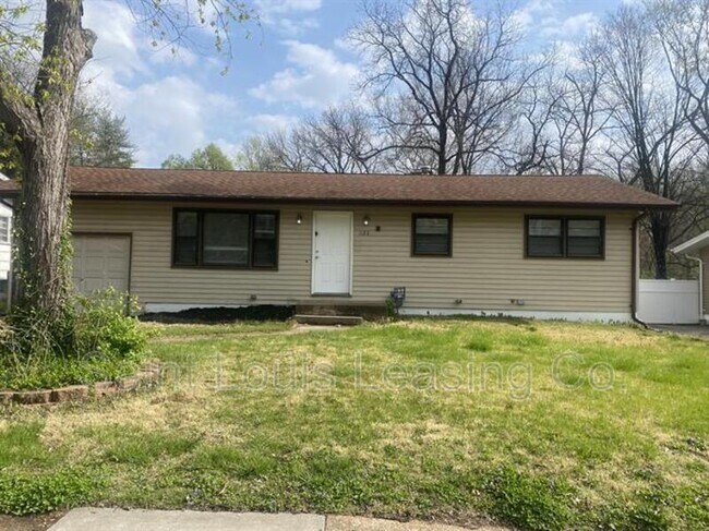 Building Photo - 1123 Renshaw Dr