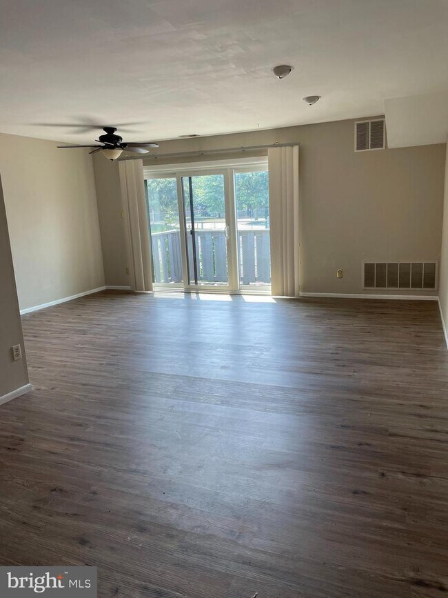 1408 Woodhollow Dr, Evesham, NJ 08053 Condo for Rent in Evesham, NJ