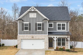 Building Photo - 1741 Timber Creek Rd NE