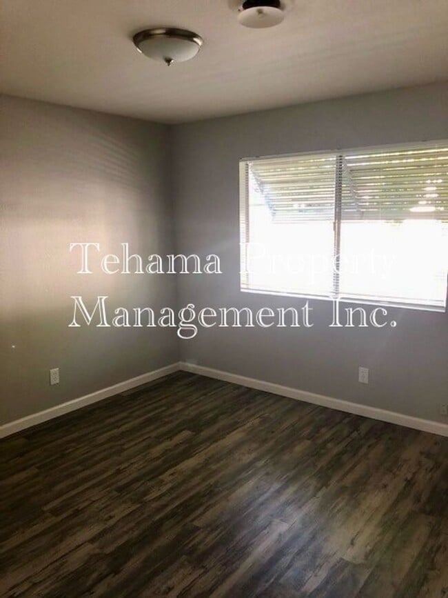 Foto del edificio - 1260 Luning St