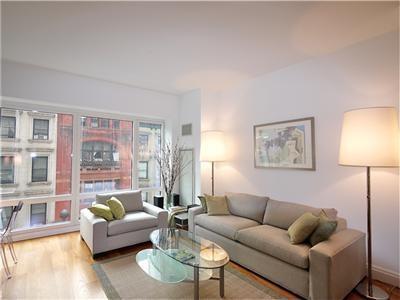 Foto principal - 2 bedroom in New York NY 10019