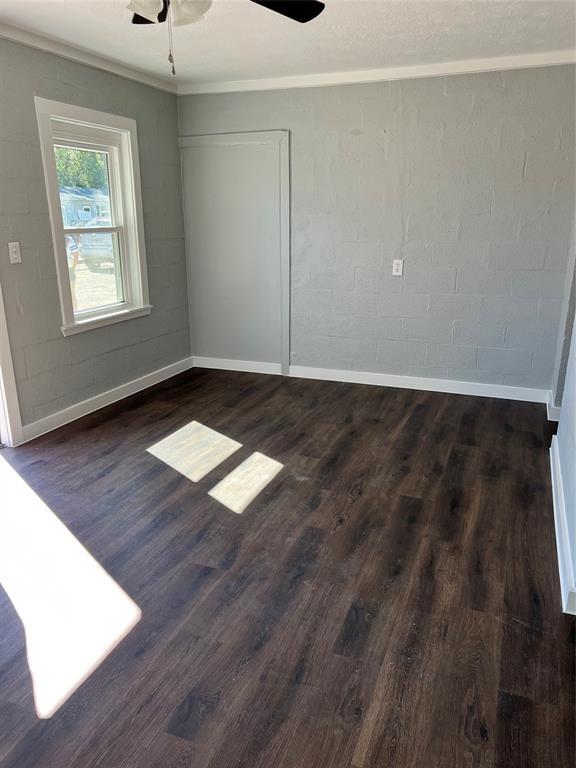 415 N Beauregard St Unit 21, Alvin, TX 77511 Room for Rent in Alvin